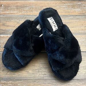 Simmi London Black Plush Slippers